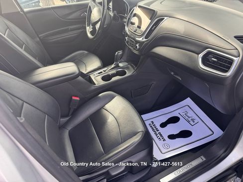 Used 2018 Chevrolet Equinox Premier FWD image 12