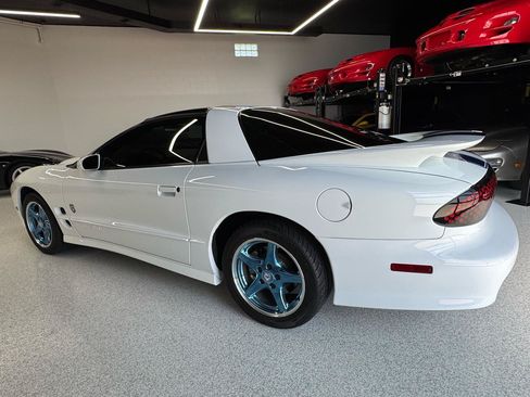 Used 1999 Pontiac Firebird Formula RWD image 4