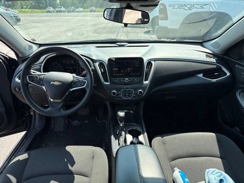 Used 2023 Chevrolet Malibu LT FWD image 6