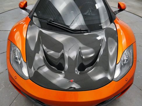 Used 2012 McLaren MP4-12C Coupe RWD image 18