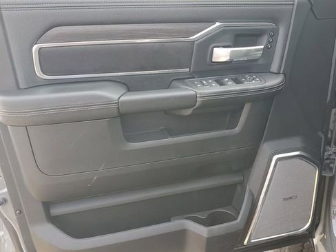 New 2026 RAM 2500 Laramie AWD/4WD image 32