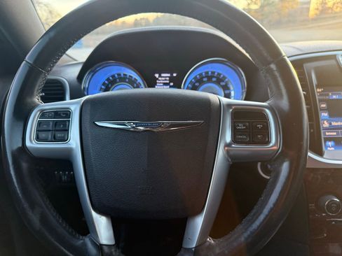 Used 2014 Chrysler 300 AWD w/ Driver Convenience Group image 26