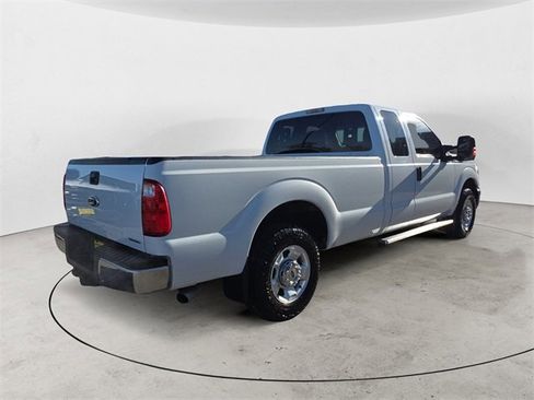 Used 2012 Ford F350 XLT w/ XLT Interior Pkg image 5