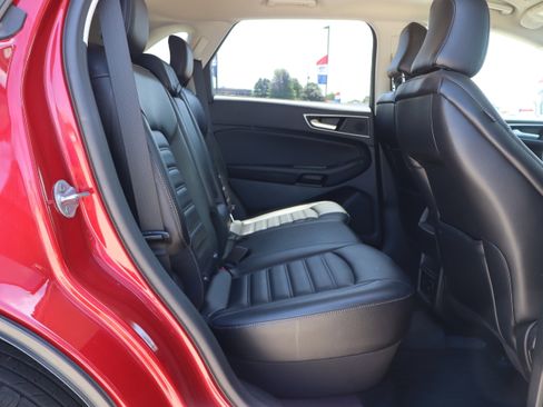 Used 2023 Ford Edge SEL w/ Convenience Package image 12