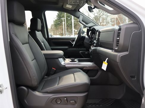 New 2026 Chevrolet Silverado 3500 LTZ image 44