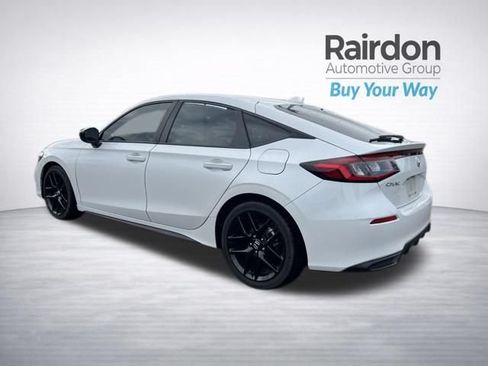 Used 2025 Honda Civic Sport image 5