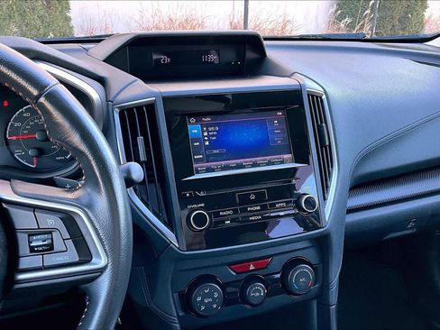 Used 2019 Subaru Crosstrek 2.0i Premium w/ Moonroof Package image 6