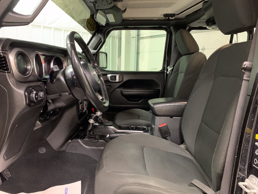 Used 2022 Jeep Wrangler Unlimited Sport AWD/4WD image 17