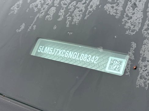 Used 2022 Lincoln Aviator Reserve w/ Equipment Group 201A image 11