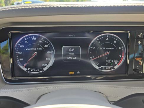 Used 2014 Mercedes-Benz S 63 AMG 4MATIC Sedan image 23