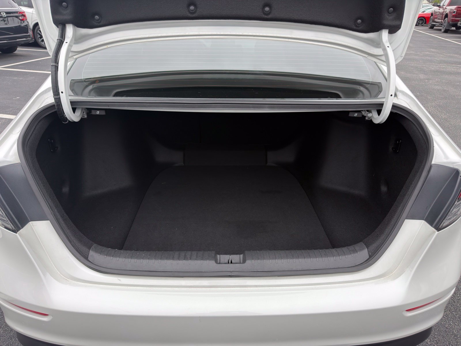 Used 2024 Honda Accord EX image 27