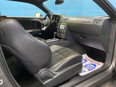 Used 2012 Dodge Challenger SRT8 image 33