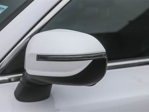 Certified 2022 Kia Telluride LX image 10