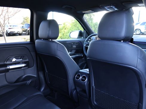 Certified 2024 Mercedes-Benz GLB 250 image 24