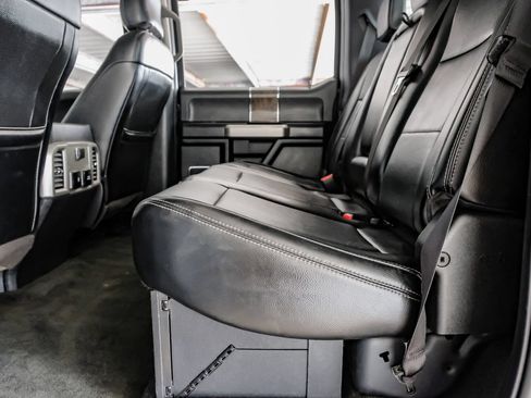Used 2017 Ford F250 Lariat w/ Lariat Ultimate Package AWD/4WD image 37
