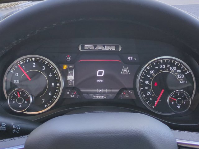 Used 2025 RAM 1500 Laramie w/ Trailer Tow Group AWD/4WD image 27