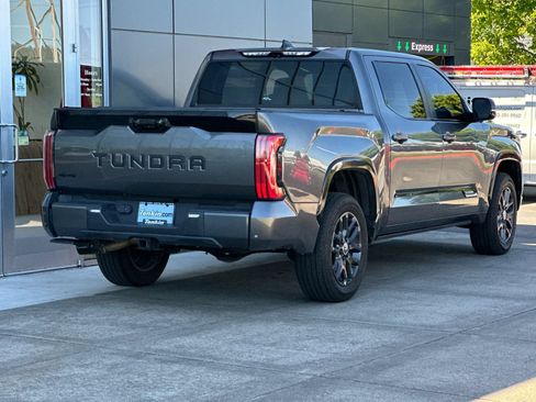 Used 2024 Toyota Tundra Platinum AWD/4WD image 3