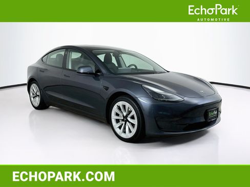 Used 2022 Tesla Model 3 Long Range AWD/4WD image 1