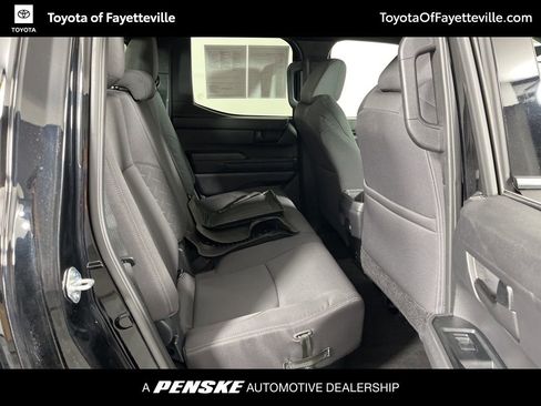 Certified 2025 Toyota Tacoma SR5 w/ SR5 Upgrade Package AWD/4WD image 8