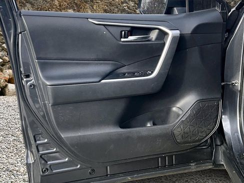 Used 2020 Toyota RAV4 XLE w/ All Weather Liner Package image 17