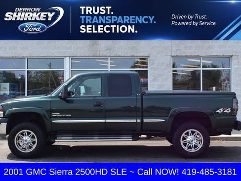 Used 2001 GMC Sierra 2500 4x4 Extended Cab HD w/ Convenience Plus Group image 2