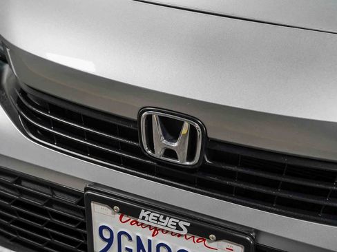 Used 2023 Honda Civic Sport image 8