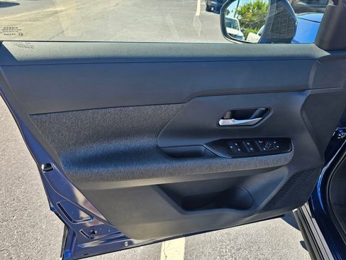 New 2026 Nissan Kicks SV image 12