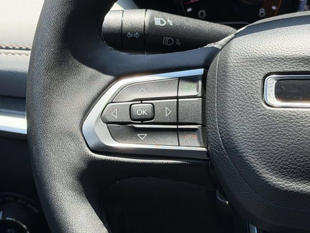 Used 2025 Jeep Compass Limited AWD/4WD image 23