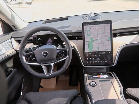 New 2025 Volvo EX90 Ultra image 26