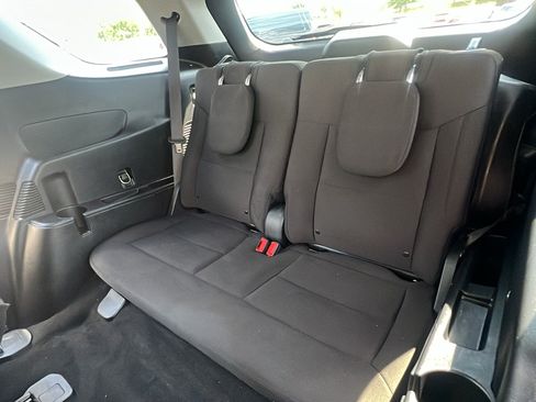 Used 2020 Ford Explorer XLT RWD image 17