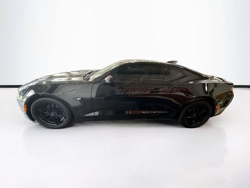 Used 2017 Chevrolet Camaro LT RWD image 9