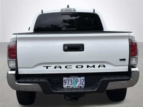 Used 2023 Toyota Tacoma TRD Off-Road w/ Black Out Package (TMS) AWD/4WD image 7