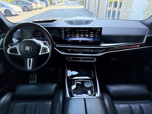 Used 2023 BMW X7 M60i AWD/4WD image 20
