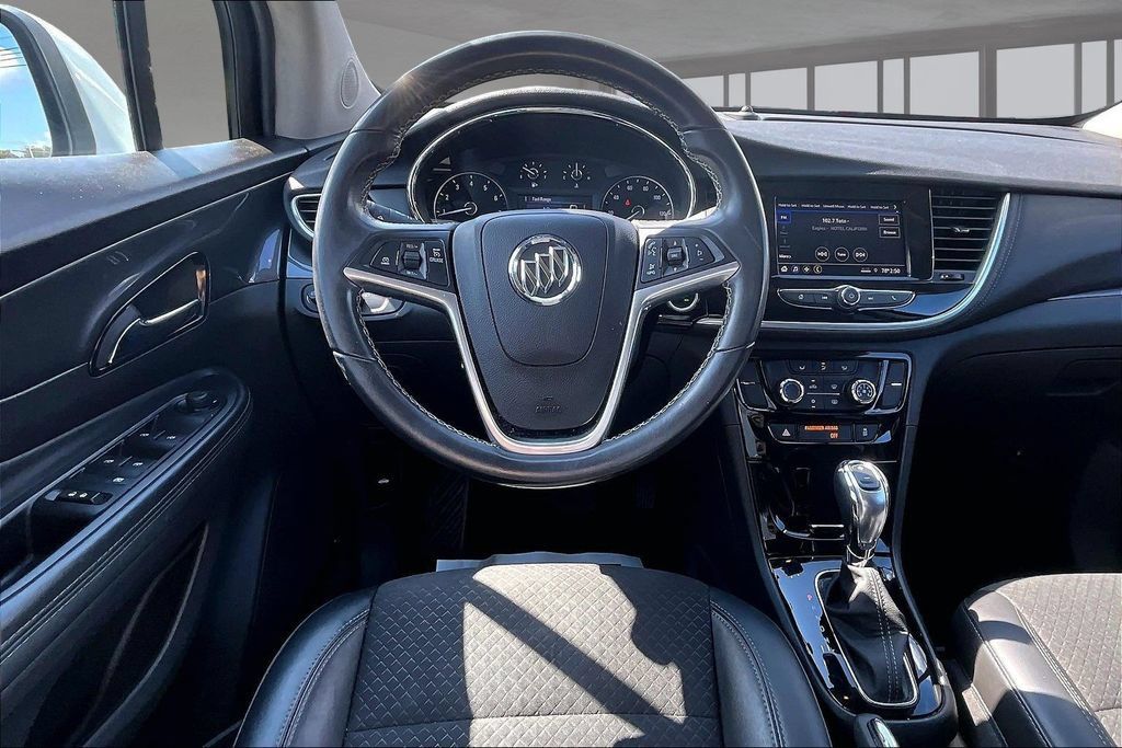 Used 2022 Buick Encore Preferred w/ Safety Package AWD/4WD image 5