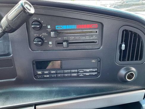 Used 1994 Ford E-350 and Econoline 350 XLT RWD image 23