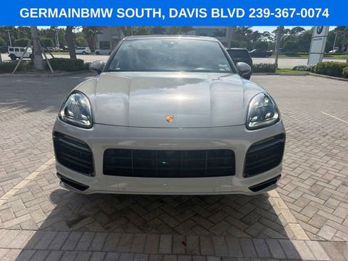 Used 2022 Porsche Cayenne GTS AWD/4WD image 4