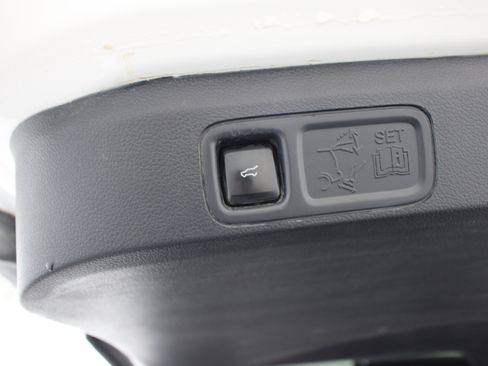 Used 2023 Lincoln Navigator L Reserve AWD/4WD image 26
