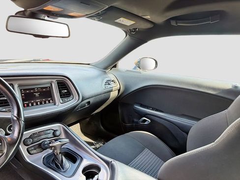 Used 2022 Dodge Challenger GT image 22
