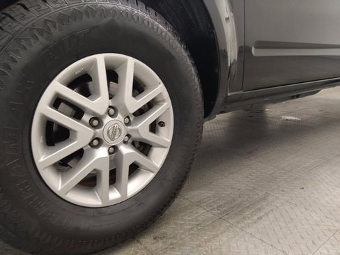 Used 2016 Nissan Frontier SV image 31