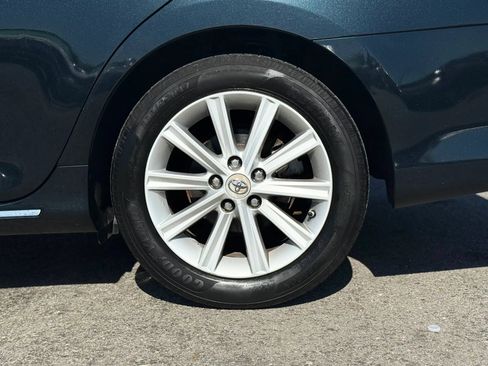 Used 2012 Toyota Camry XLE w/ Leather Pkg FWD image 45
