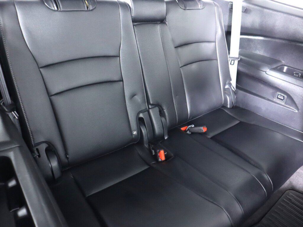 Used 2017 Honda Pilot Elite image 51
