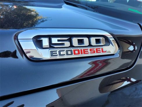 Used 2021 RAM 1500 Limited image 3