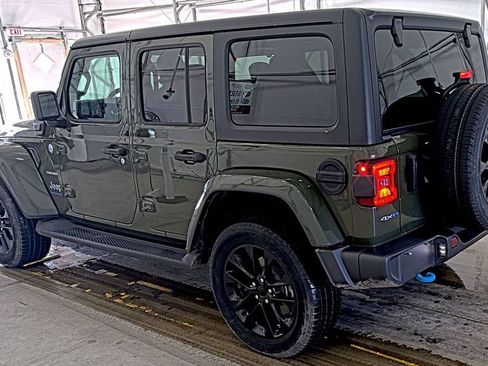 Used 2023 Jeep Wrangler Unlimited Sahara image 4