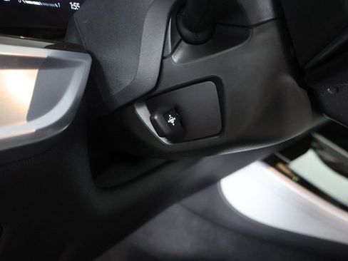 Used 2024 BMW X5 xDrive40i w/ Parking Assistance Package image 39