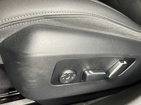 Used 2025 BMW i5 eDrive40i RWD image 26