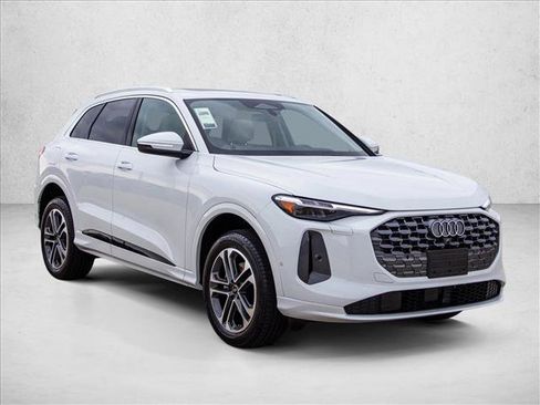 New 2026 Audi Q5 Premium AWD/4WD image 3