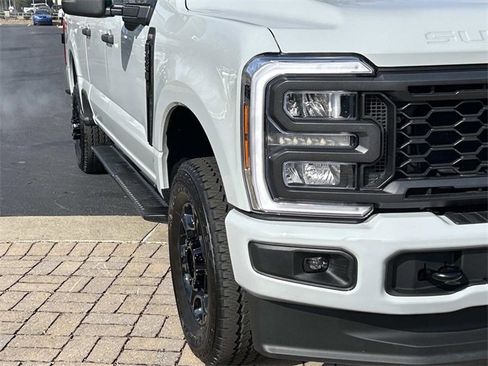 Used 2025 Ford F250 XL w/ STX Appearance Package image 10