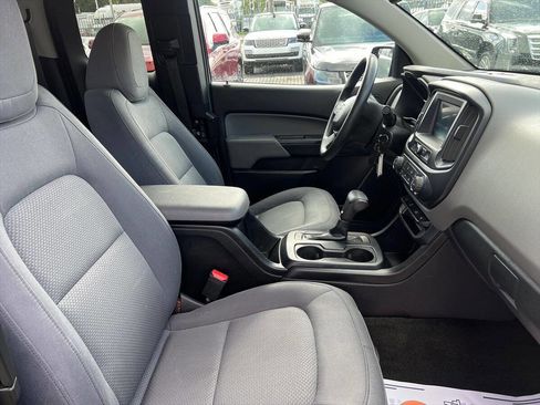 Used 2017 Chevrolet Colorado W/T w/ WT Convenience Package image 8