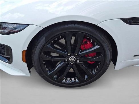 Used 2024 Jaguar F-TYPE Convertible AWD image 20