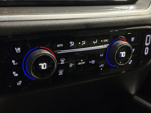 New 2026 Chevrolet Silverado 1500 High Country AWD/4WD image 17
